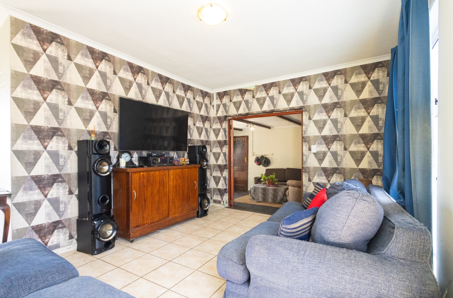 3 Bedroom Property for Sale in Table View Western Cape